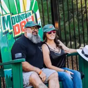 84" XXL Full Vinyl back Chair w/ Logo