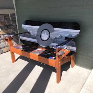 Black/grey outdoor snowboard bench