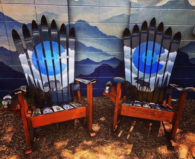 Rocky Mountain Grey Colorado Moose & Bear Mural Adirondack Ski Chairs – Set of 2