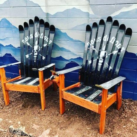 IMG_4364 Handpainted black/green colorado ski chairs